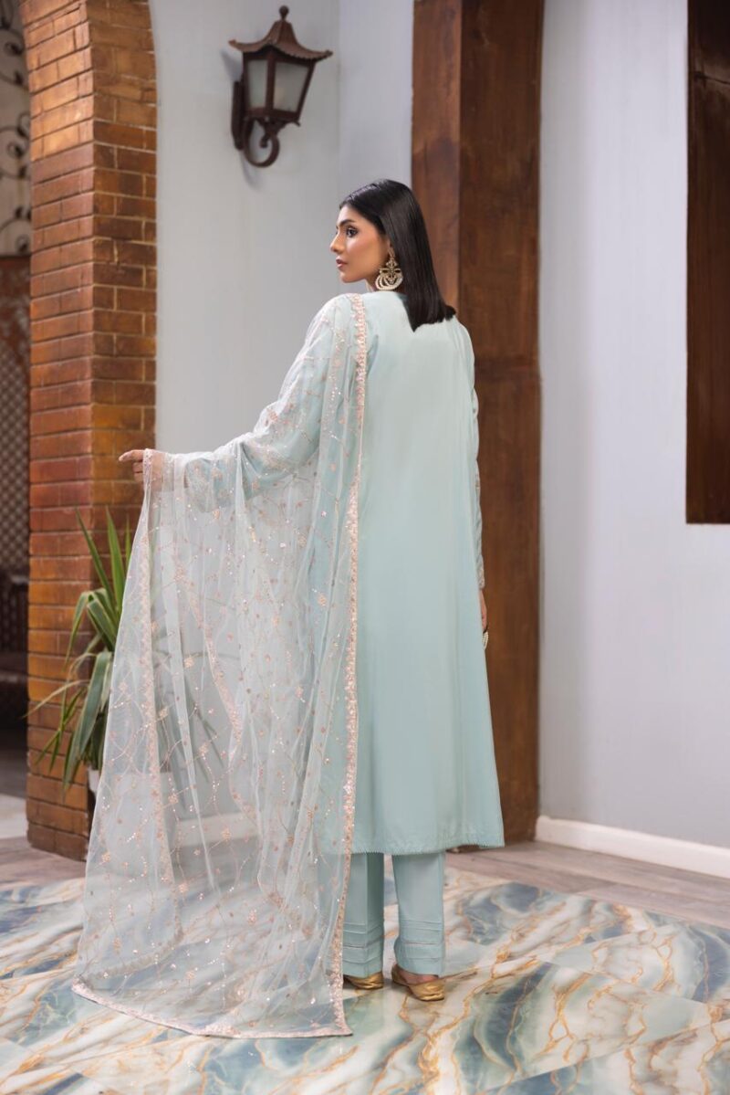 HL-596 | Elegant Embroidered Viscose Suit – Winter Collection