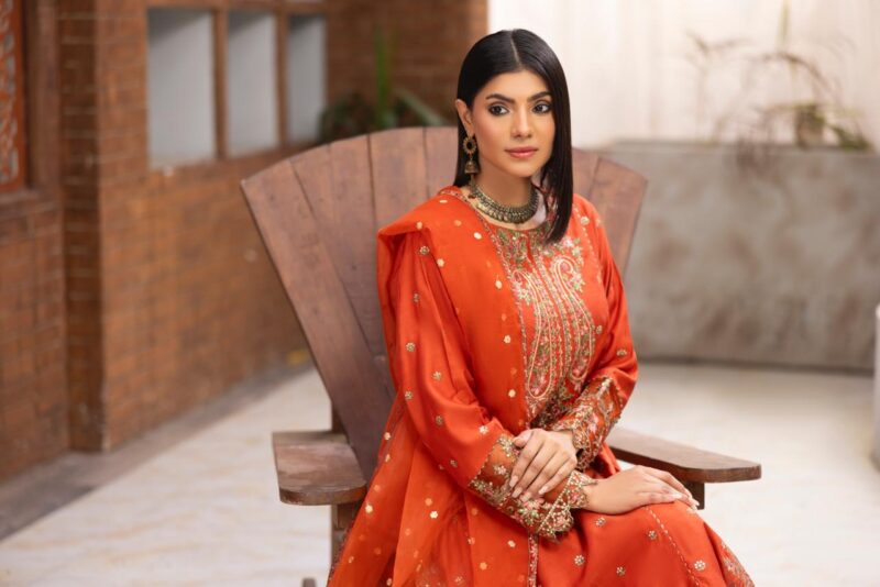 HL-608 | Burnt Orange Embroidered Viscose Suit – Winter Luxury Collection
