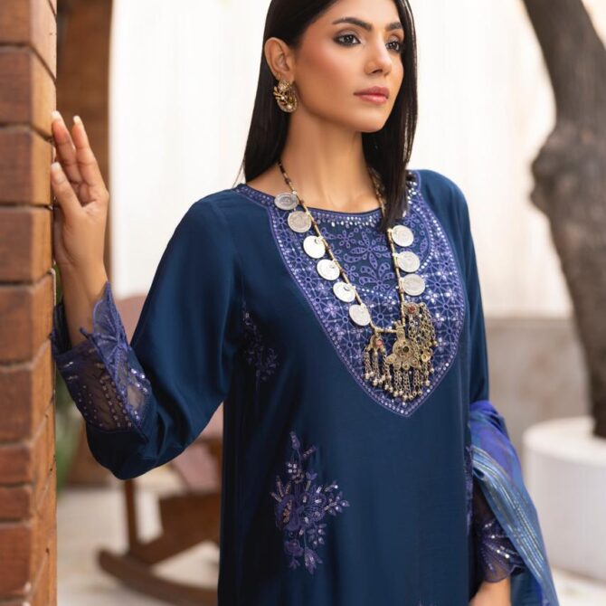 HL-607 | Navy Blue Embroidered Viscose Suit – Winter Luxury Collection