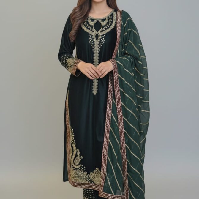 HL 611 V – Emerald Green Velvet Suit